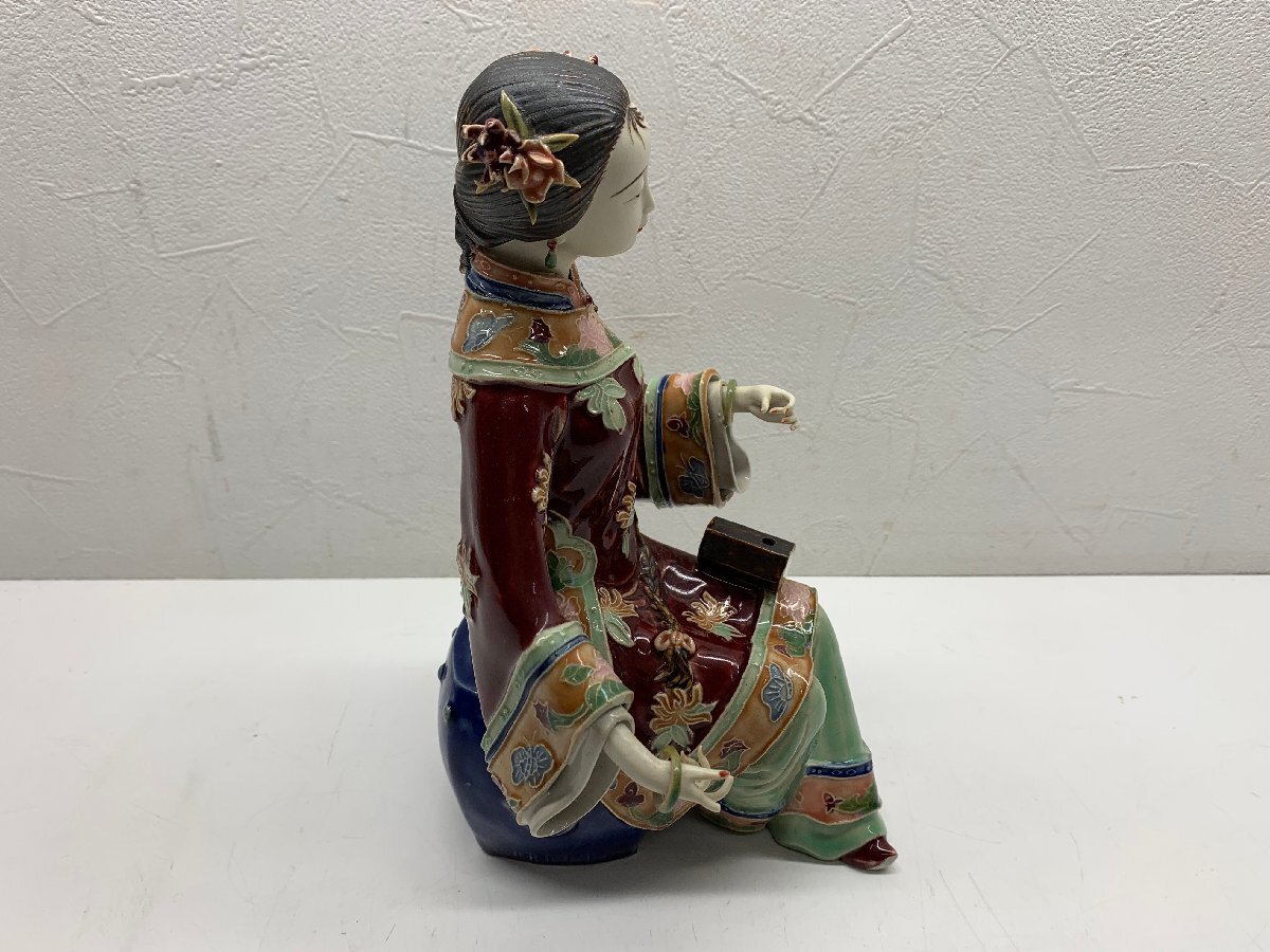 中国美術 彩色 陶製人形 インテリア 置物 女性 美女 陶器陶芸古美術女性像美人像 全長 約23cm_画像2