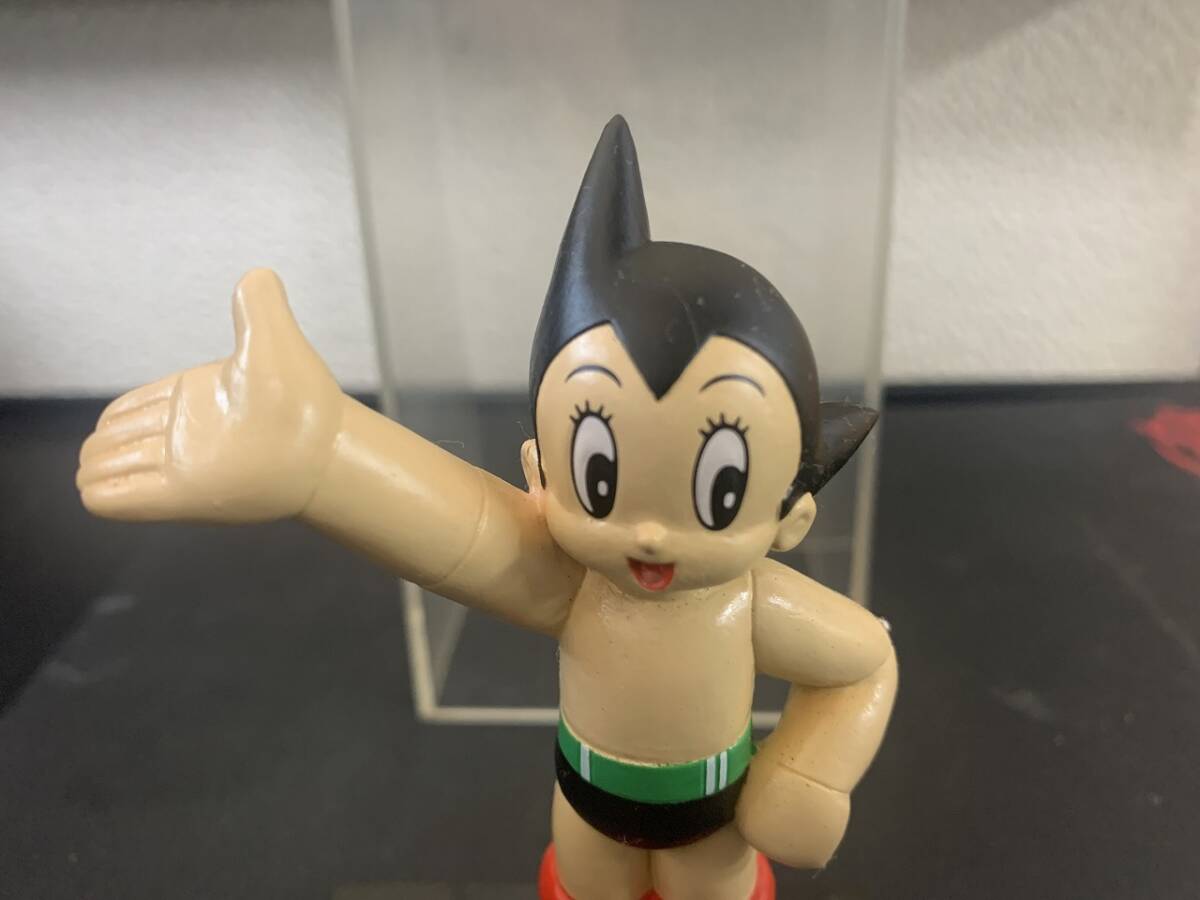  Astro Boy фигурка кукла с футляром ①