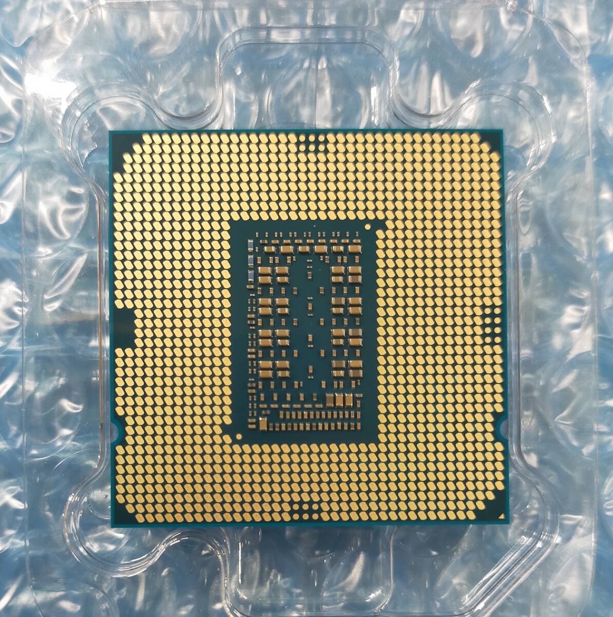 【送料込み・ジャンク】Intel CPU Core i7-11700 　出品番号208