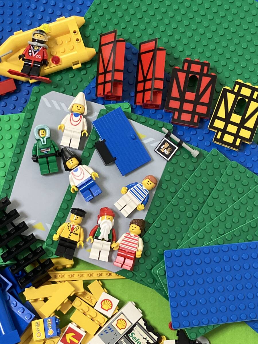 LEGO まとめて 街シリーズ お城シリーズ 騎士の休憩所 城壁 看板 ミニフィグ ボート ジャンク品の画像3