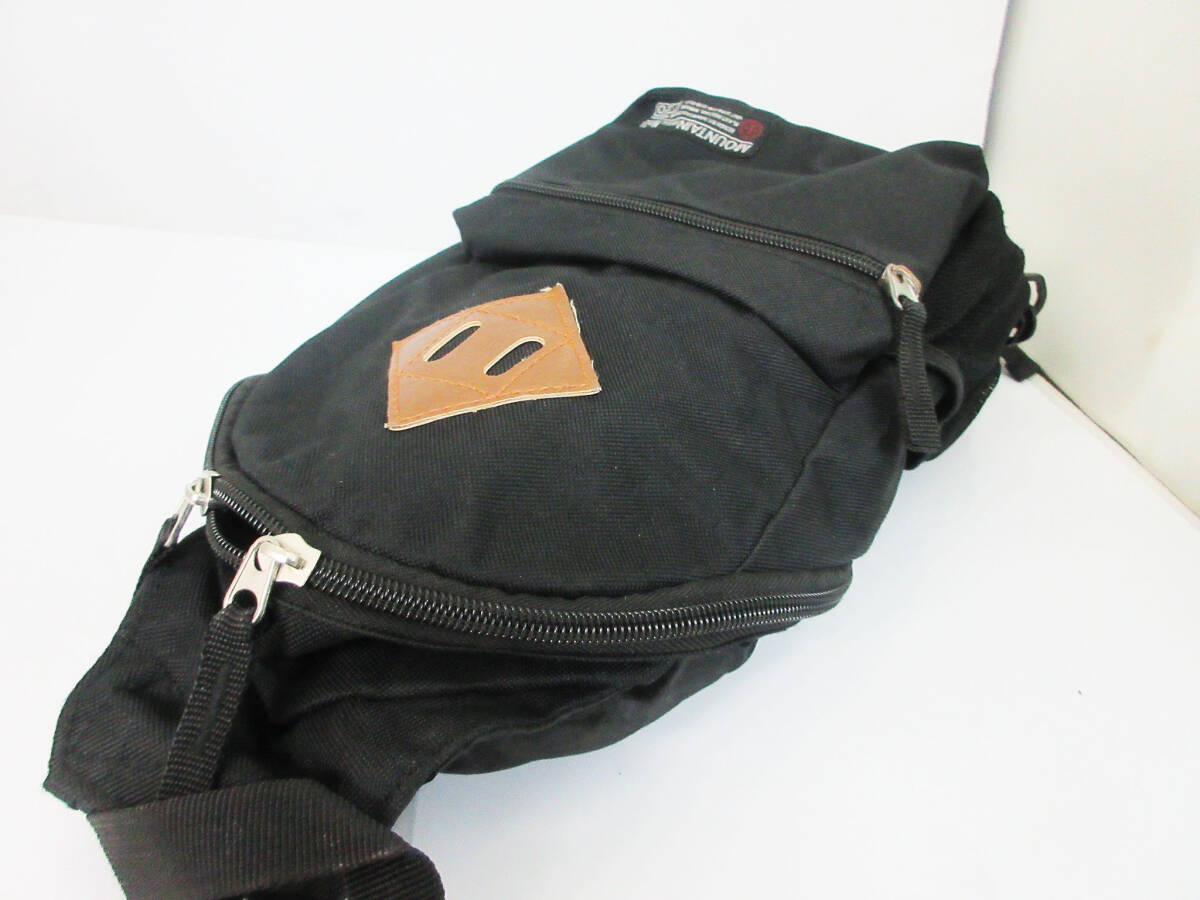 N8751[ body bag ] mountain MOUNTAIN RANGE No.01* diagonal .. one shoulder bag * nylon black *[ used *