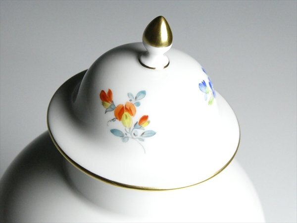 n591 Meissen マイセン フラワーブーケ 5つ花 蓋付ベース 蓋付瓶 飾壷の画像3