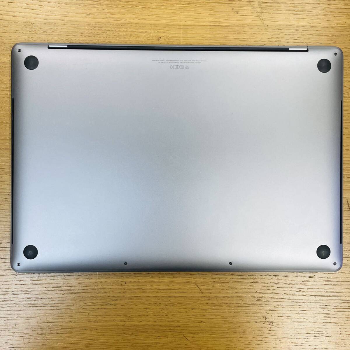 Apple MacBook Pro 16インチ 2019 2,3GHz 32GB SSD 1TB 充放電回数168回 Windows10Home Boot Camp NN1001の画像5