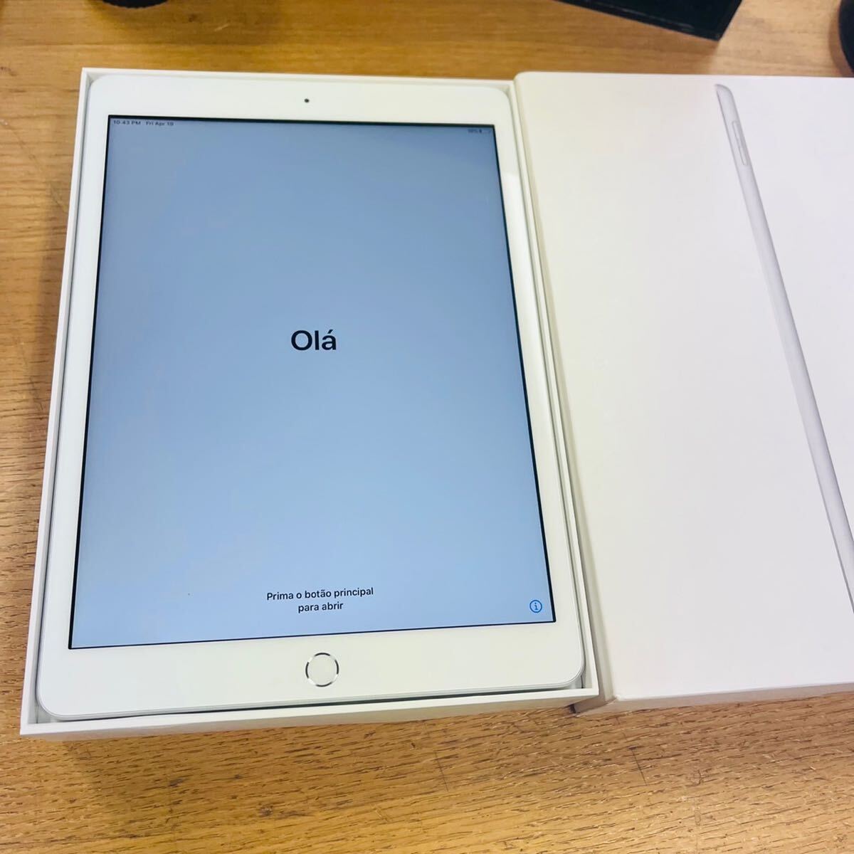 iPad 32GB 第7世代 MW752J/A Wi-Fiモデル NN456 _画像1