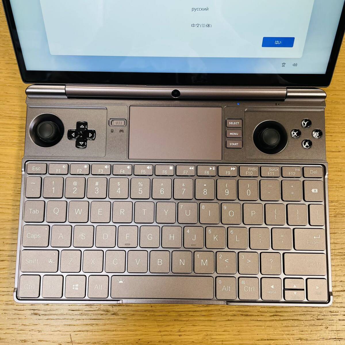 GPD WIN Max 2 Ryzen7 6800U 16GB 1TB NN1356の画像2