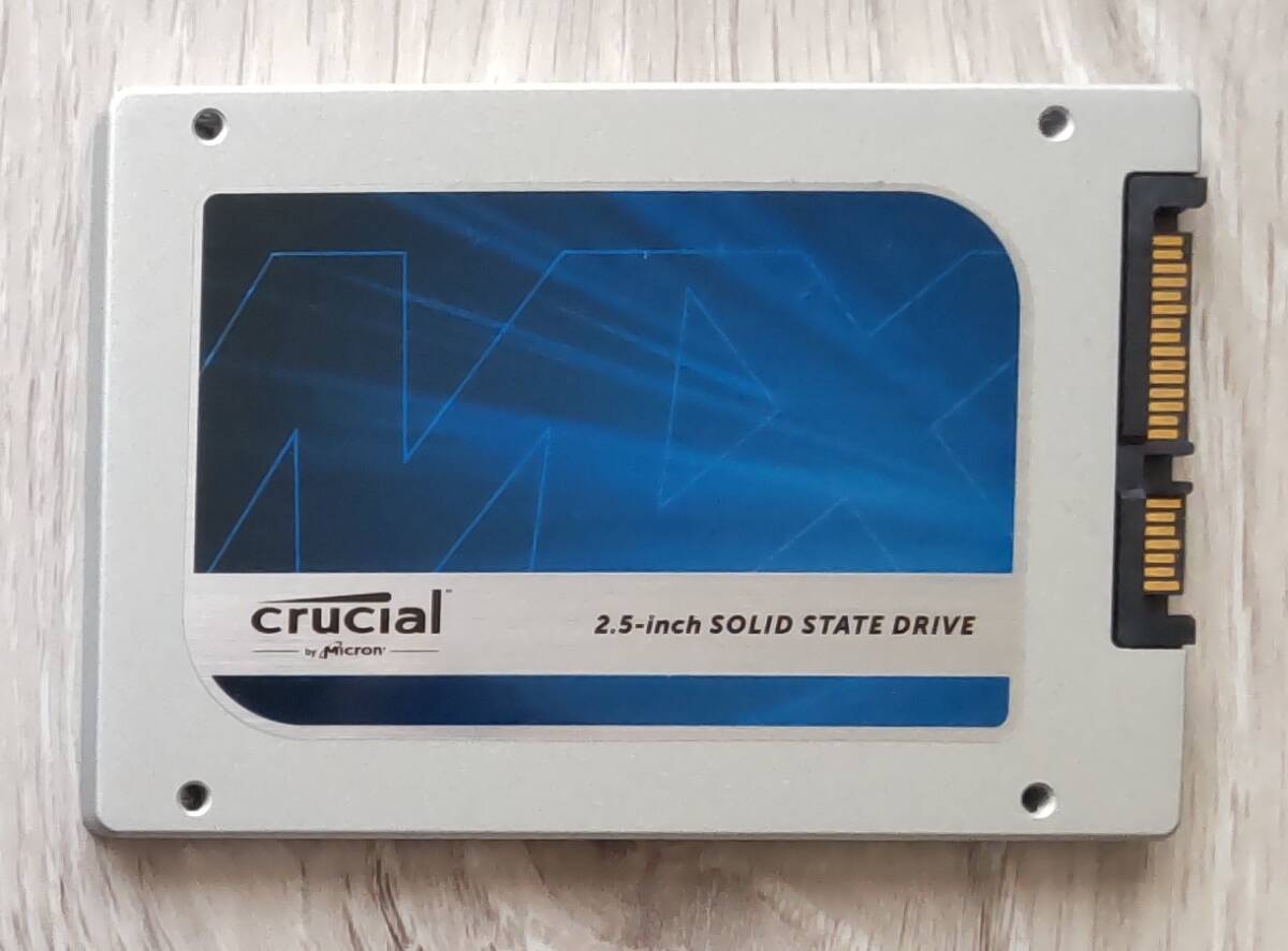 Crucial MX100 2.5SSD 128GB CT128MX100SSD1_画像1