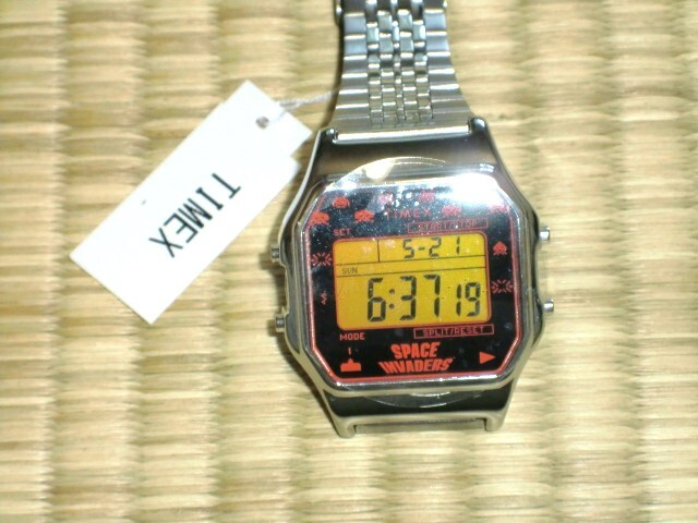 TIMEX80 スペースインベーダー シルバー タイメックス 金属製 タイトー 腕時計の画像10