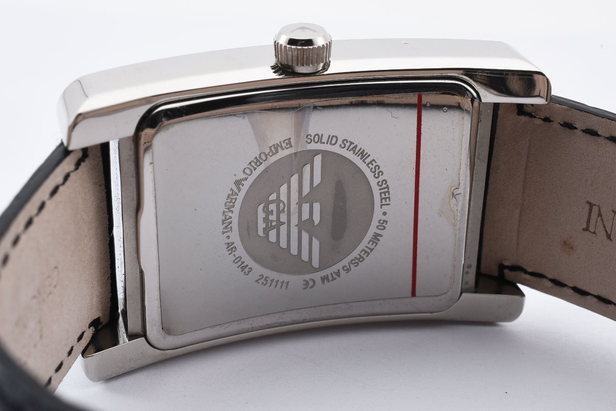 美品 エンポリオアルマーニ AR-0143 スクエア シルバー クォーツ メンズ 腕時計 EMPORIO ARMANIの画像5