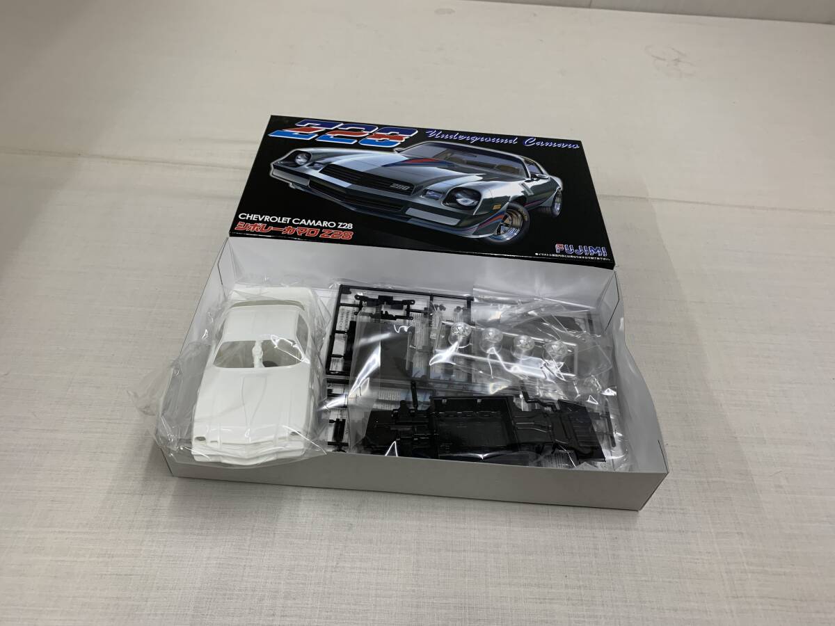  １：２４ シボレーカマロ　Z２８　リアルスポーツカー　ＲＳ-７３　C　２００８/１２ Ｆｕｊｉｍｉ ＭＡＤＥ ＩＮ ＪＡＰＡ_画像5