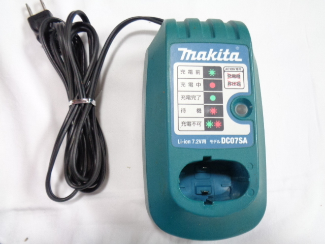 マキタ充電器DC07SA バッテリBL7010 ５個ジャンク品_画像6