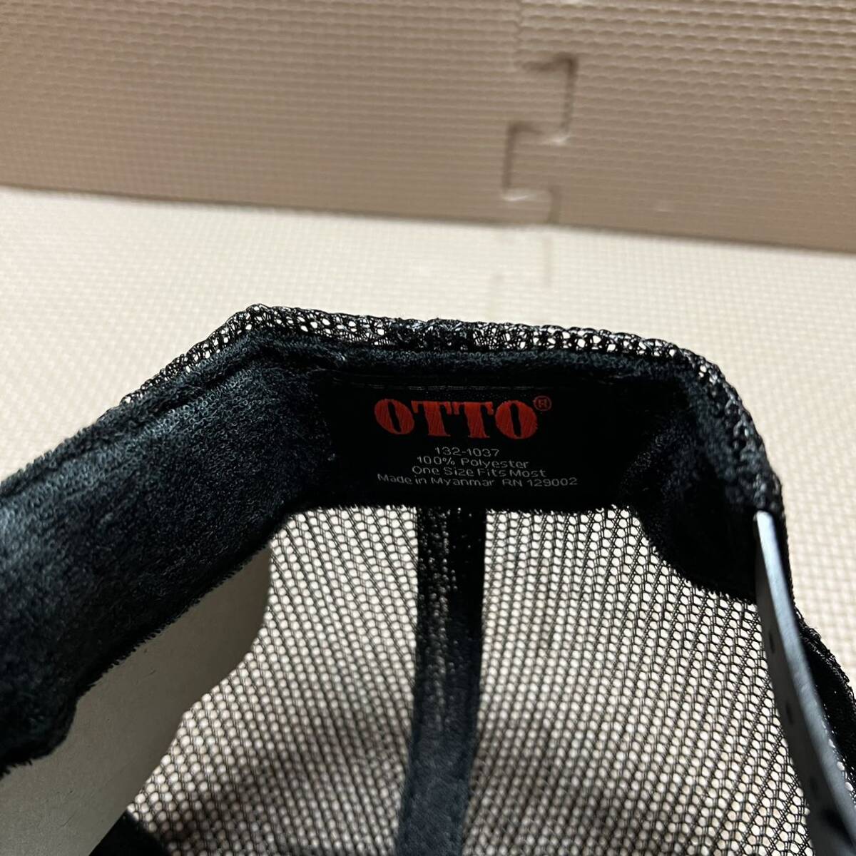 新品未使用 OTTO フラットバイザーメッシュキャップのブラック 黒
