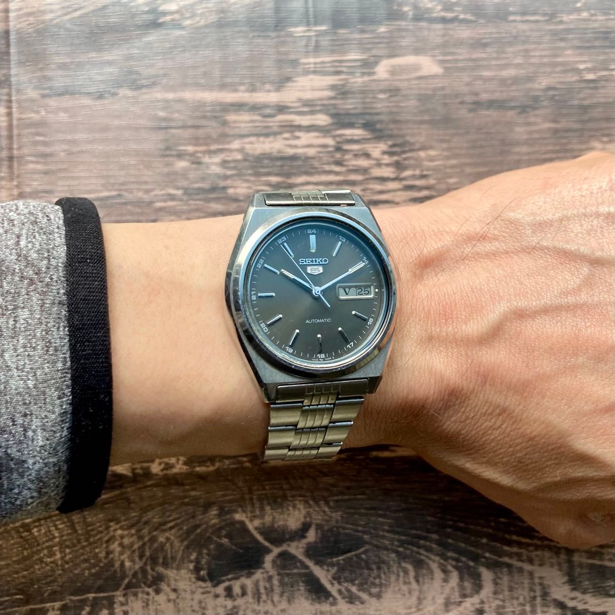 動作品】セイコー SEIKO 5 腕時計 1983年 自動巻き メンズ 動作品】セイコー SEIKO 5 腕時計 1983年 自動巻き メンズ