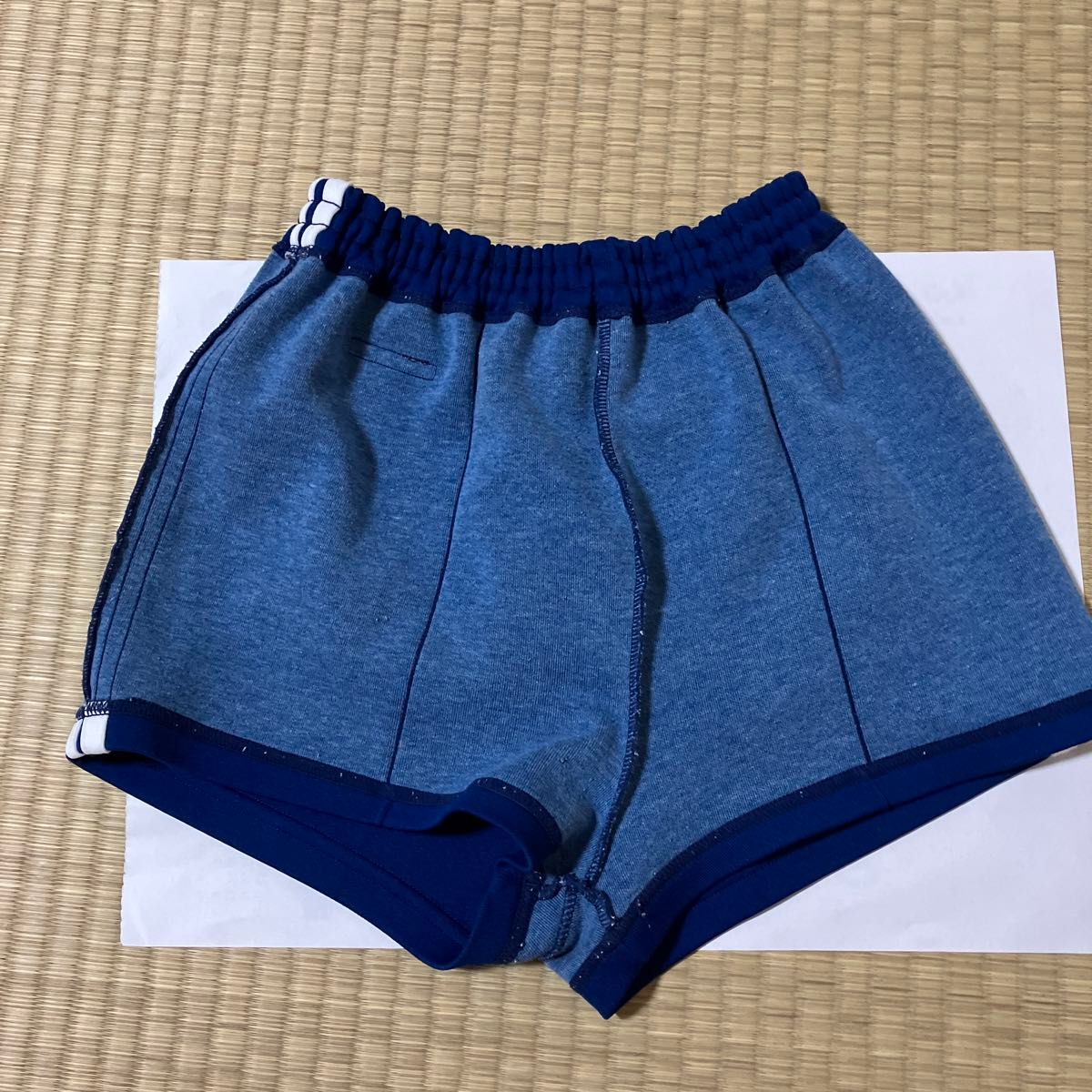 体操服ギャレックスし ショートパンツ150センチ レア品　年代物　ピース紺