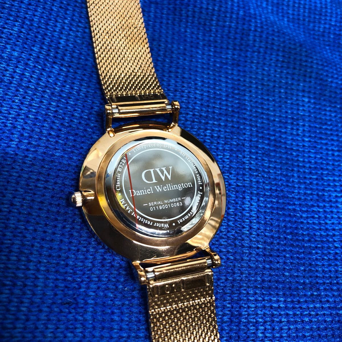 新品に近い。ダニエルウェリントン QZ DW00100163 32MM 白文字盤 ラウンド レディース腕時計の画像4