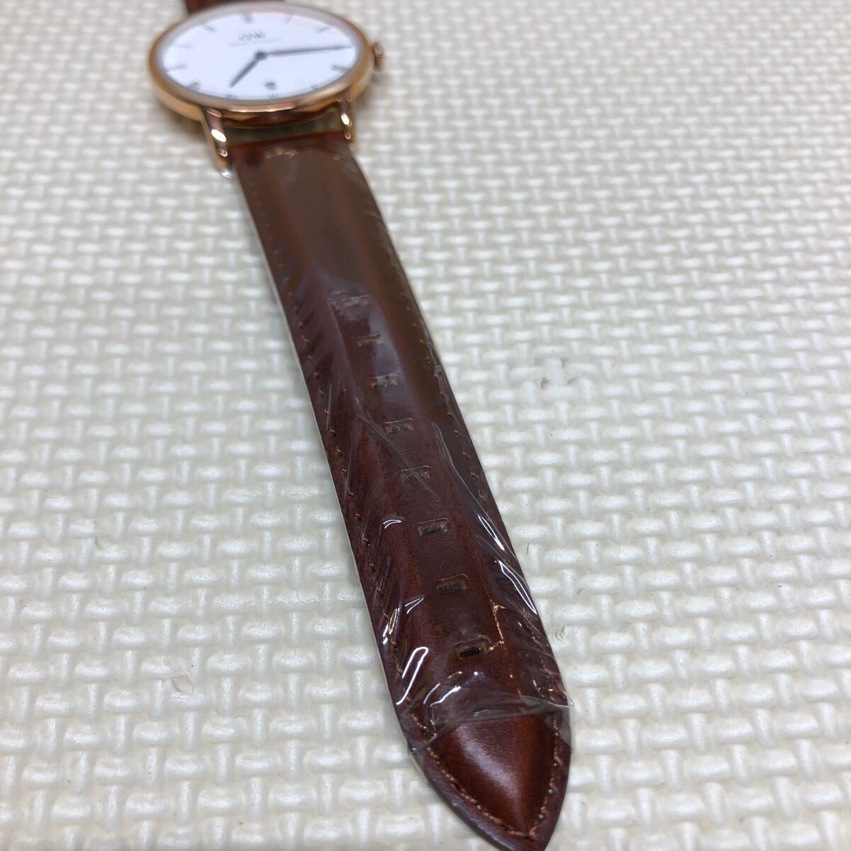 新品に近い。ダニエル・ウェリントン] 腕時計 Dapper St Mawes DW00100083 ブラウン送料無料。の画像2