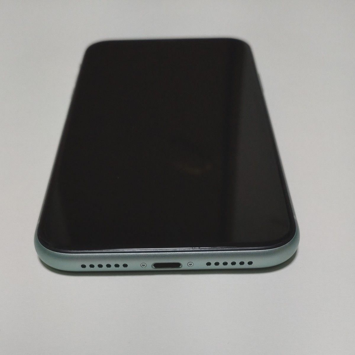 iPhone 11 64GB グリーン　バッテリー100% SIMフリー　超美品