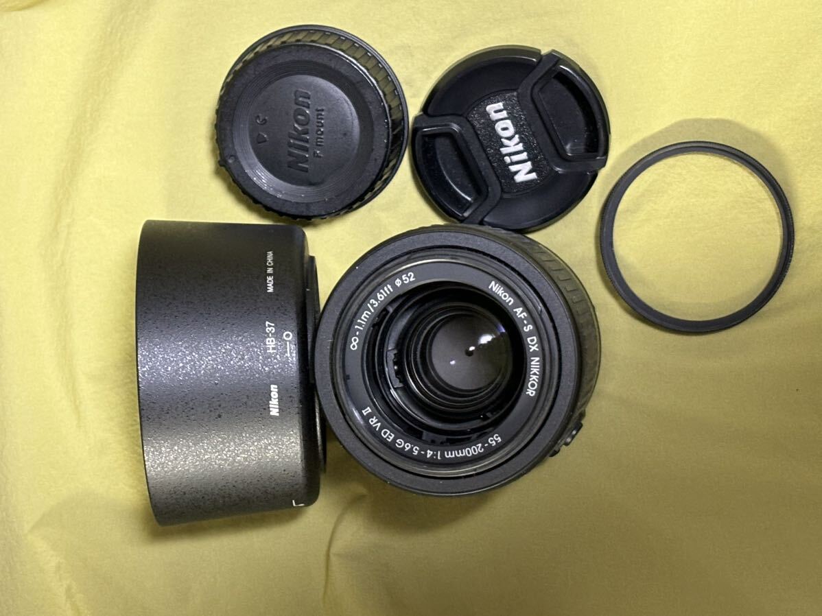 【フィルター、ポーチ付き】Nikon（ニコン） ズームレンズ  AF-S DX NIKKOR 55-200mm f/4-5.6G ED VR IIの画像1