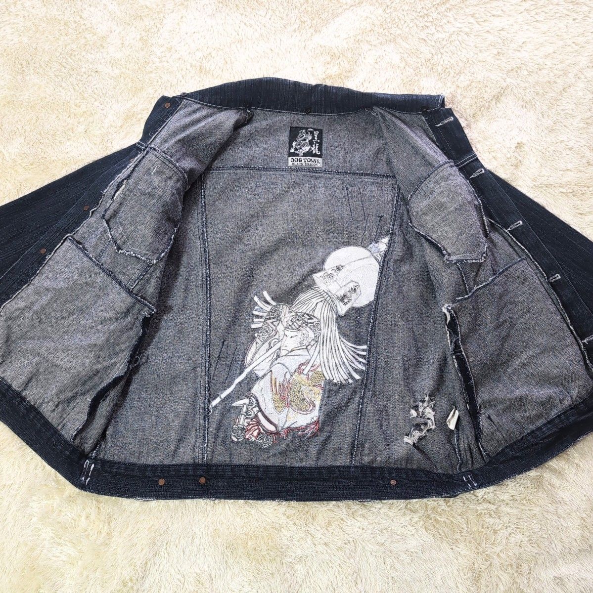 美品訳有】 DOG TOWN 黒龍 デニムジャケット XL メンズ 刺繍 和 美品訳有】 DOG TOWN 黒龍 デニムジャケット XL メンズ 刺繍 和