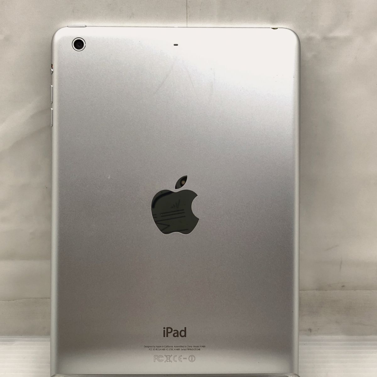 1円 【ジャンク】Apple iPad mini 2 ME279J/A A1489 T011087【訳アリ】の画像5