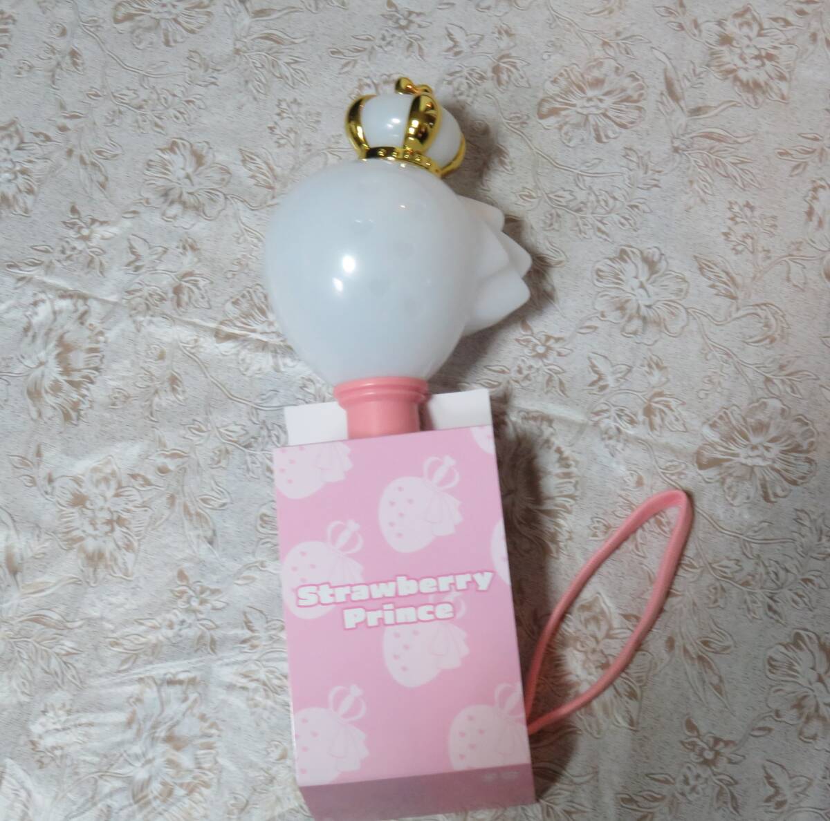 su... penlight .... strawberry penlight 