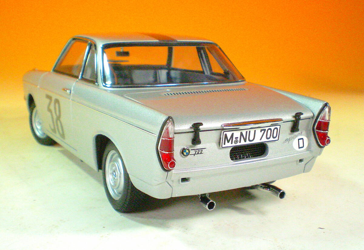 AUTOart 1/18 BMW 700 Rennsport Coup #38 1960 レーンシュポルト クーペ オートアート Aa ゆうパック80サイズ送料着払いの画像4