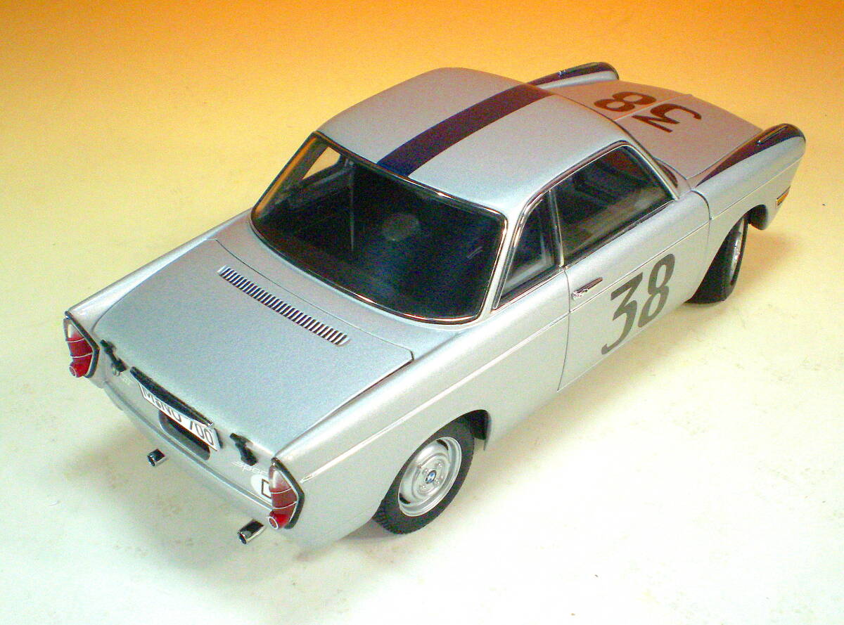 AUTOart 1/18 BMW 700 Rennsport Coup #38 1960 レーンシュポルト クーペ オートアート Aa ゆうパック80サイズ送料着払いの画像2