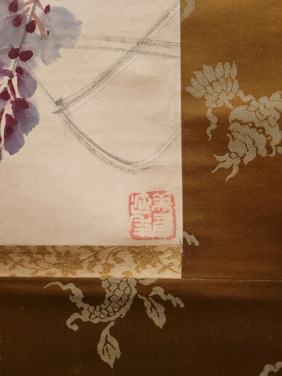 ■観心・時代旧蔵■C3190中国古書画 呉昌碩 紙本花卉立軸 木箱付 掛け軸 書画立軸 水墨中国画巻物 肉筆逸品 肉筆保証品_画像9