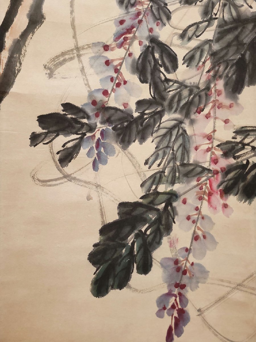 ■観心・時代旧蔵■C3190中国古書画 呉昌碩 紙本花卉立軸 木箱付 掛け軸 書画立軸 水墨中国画巻物 肉筆逸品 肉筆保証品_画像8