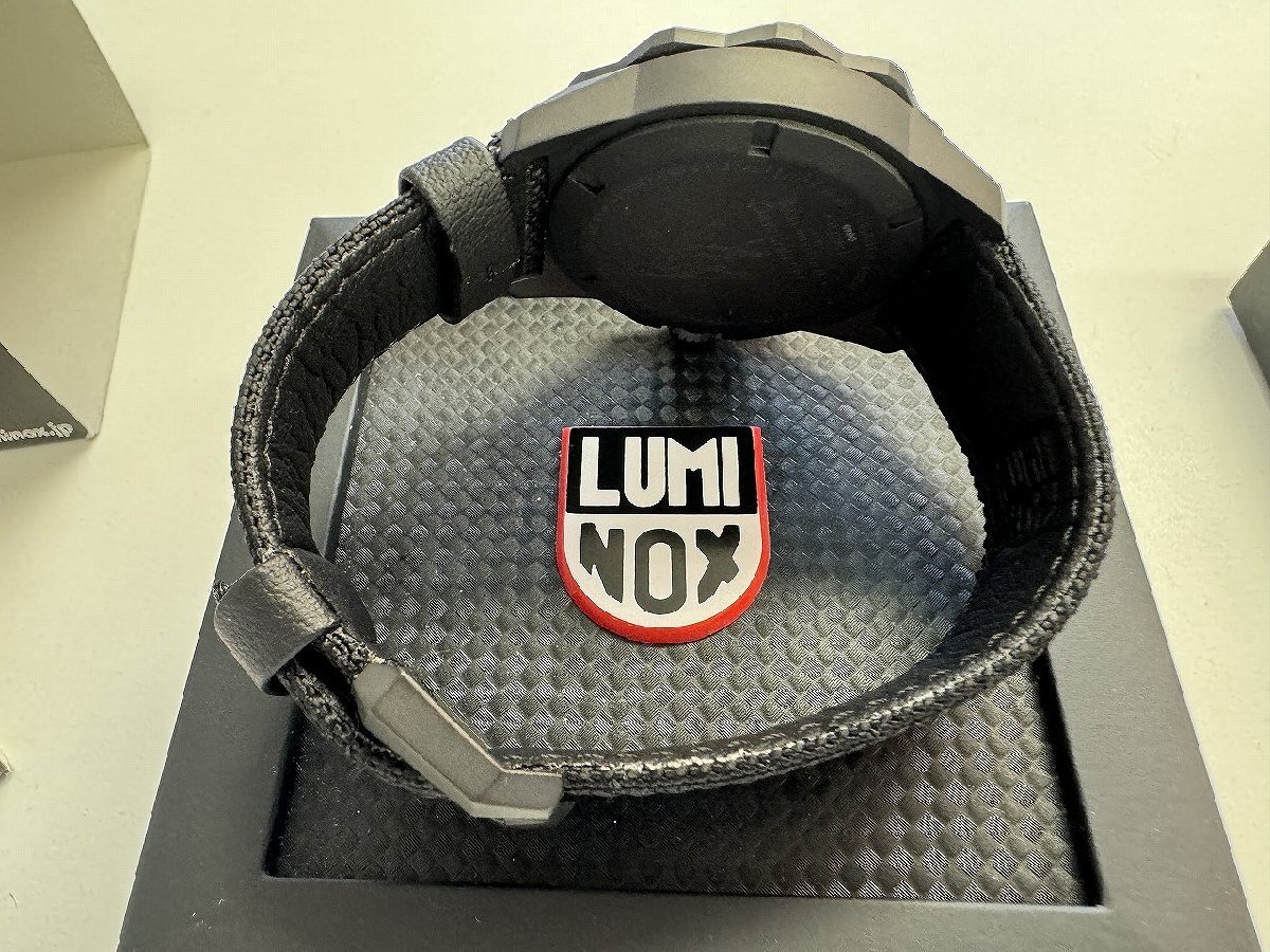 〓 【LUMINOX ルミノックス 6420シリーズ 腕時計 F-117 ナイトホーク メンズ ブラック クオーツ 箱付き】HO9568の画像7