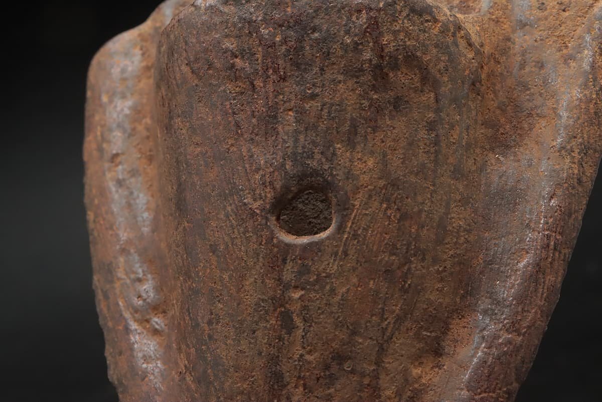 JK664 時代金工 鉄製 鏃形 掛花入 縦14cm 重560g・鉄オブジェ・アイアンオブジェ