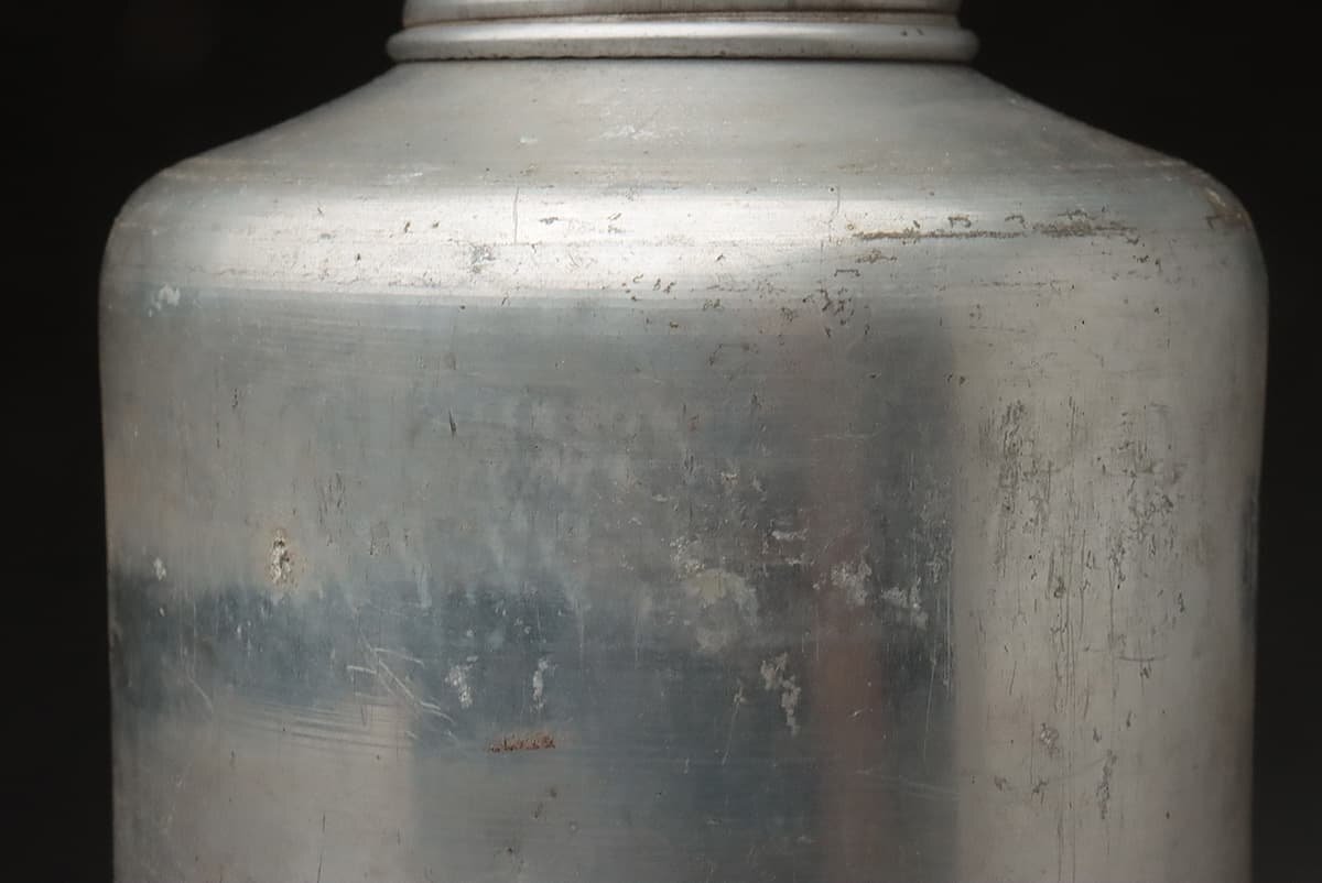 JJ159 時代 軍品 水筒付飯盒 高24cm 重260g 革紐付・水筒付弁当箱 東京 特許108532号 ミリタリーの画像6
