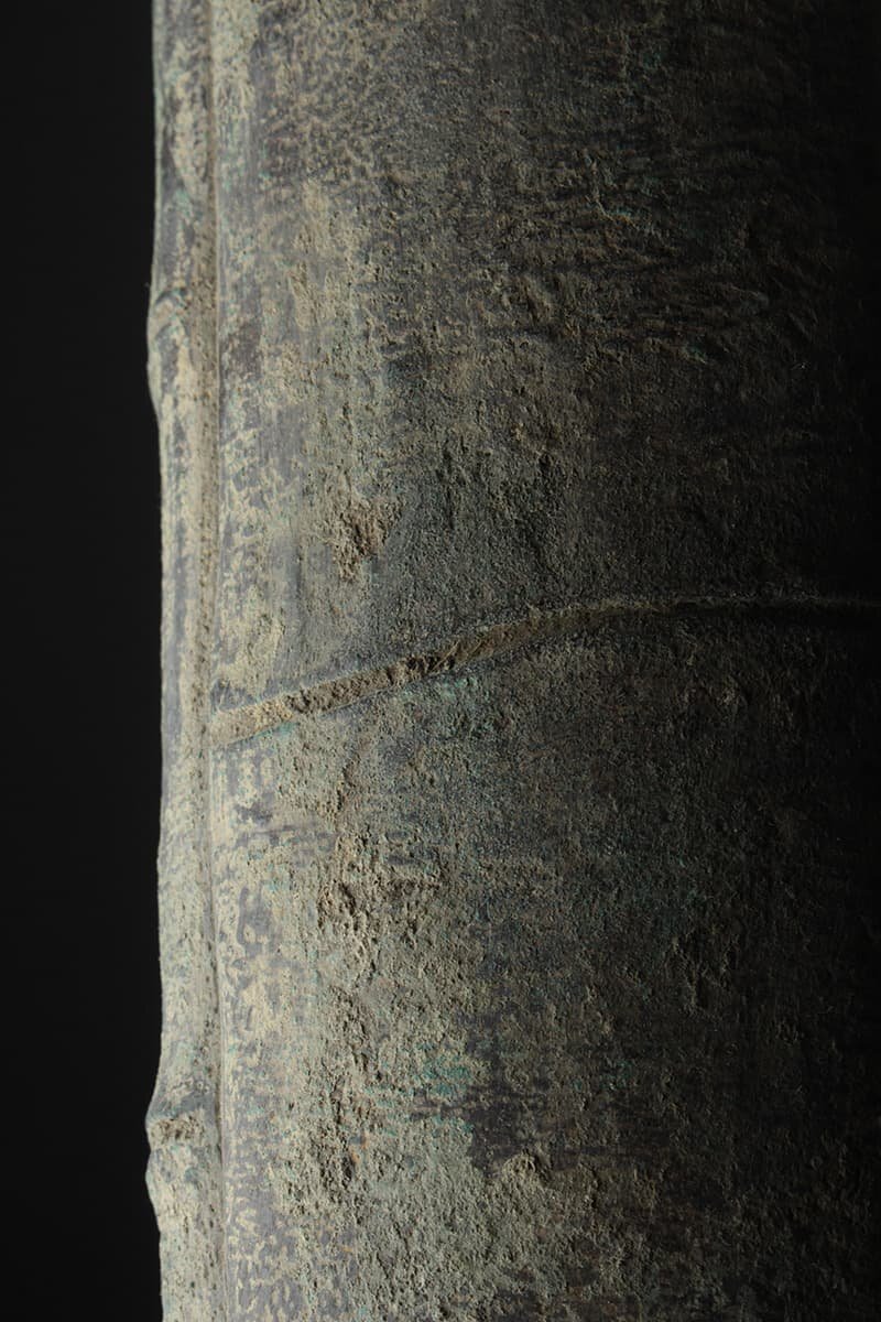 JK622 時代 古銅 見込葉彫文 木瓜 竹形筒花入 高29.8cm 重2.8kg・銅花瓶・花生の画像7