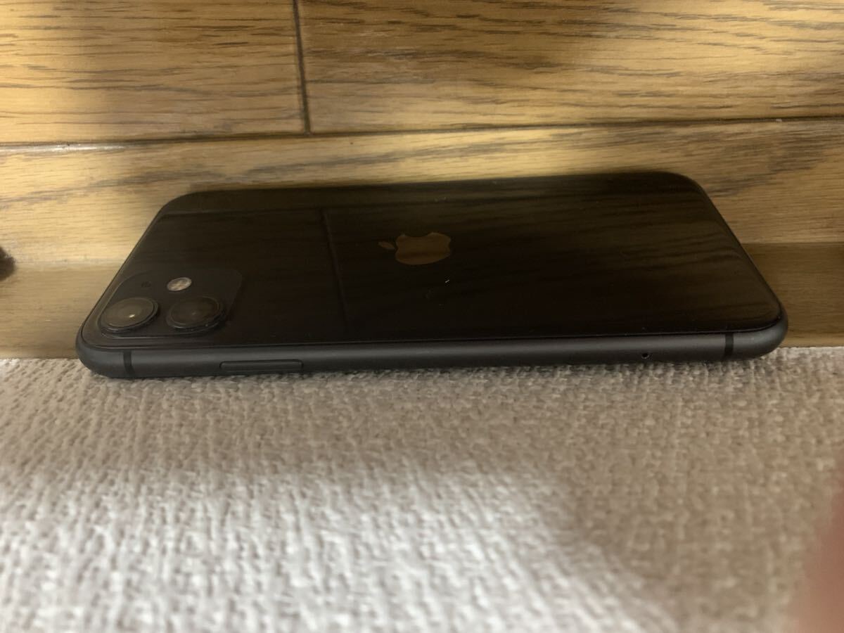 iPhone 11 ブラック SIMフリー 128GB 白ロム ジャンク_画像3