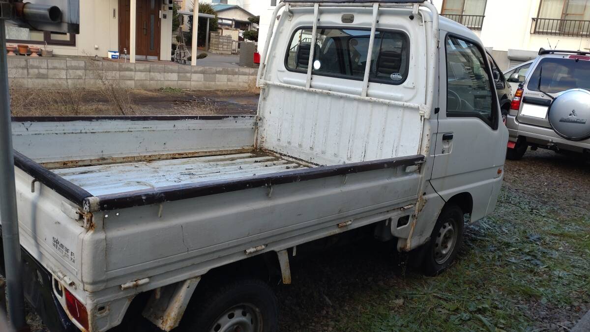 * Junk document attaching . Sambar Truck part removing restore base 4WD 5MT Sapporo *