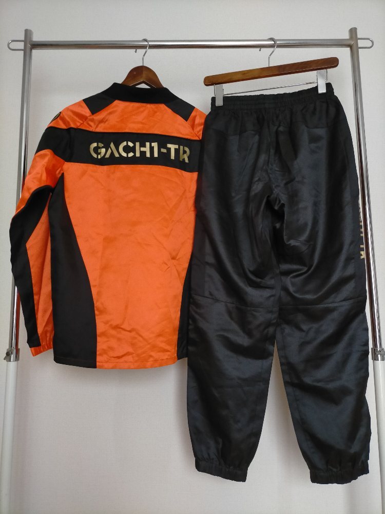 状態良好 UMBRO GACH1-TR アンブロ ガチトレ ウインドブレーカー ピステ上下 セットアップ M オレンジ×黒 ★サッカーフットサル_画像2