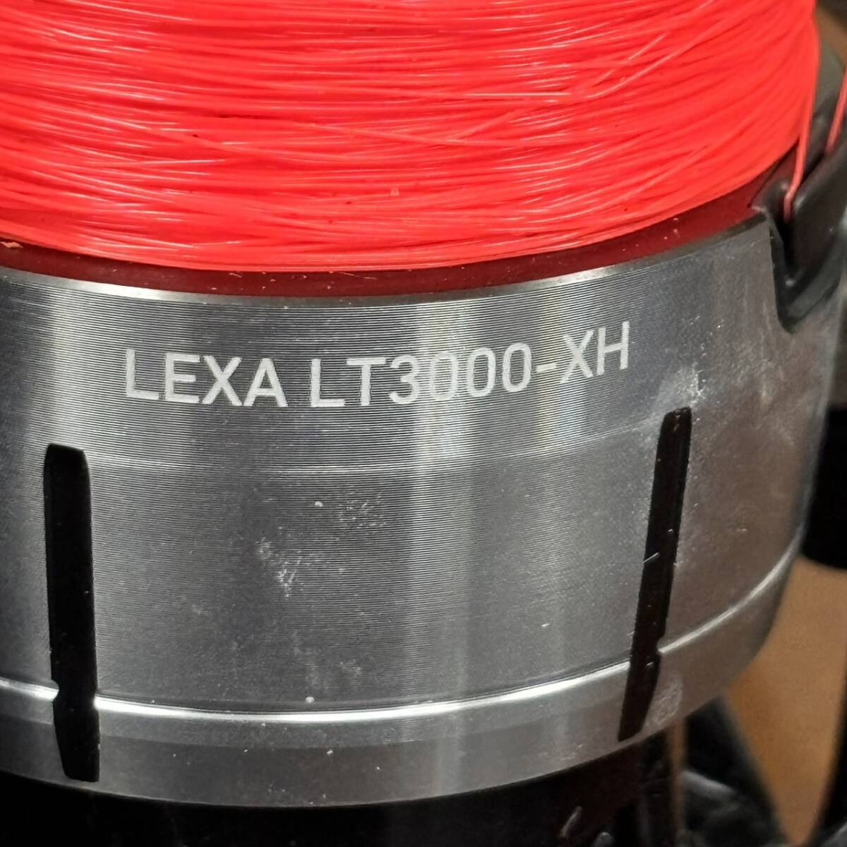 【中古品】DAIWA LEXA LT-3000-XH レグザ ダイワ スピニングリール リール