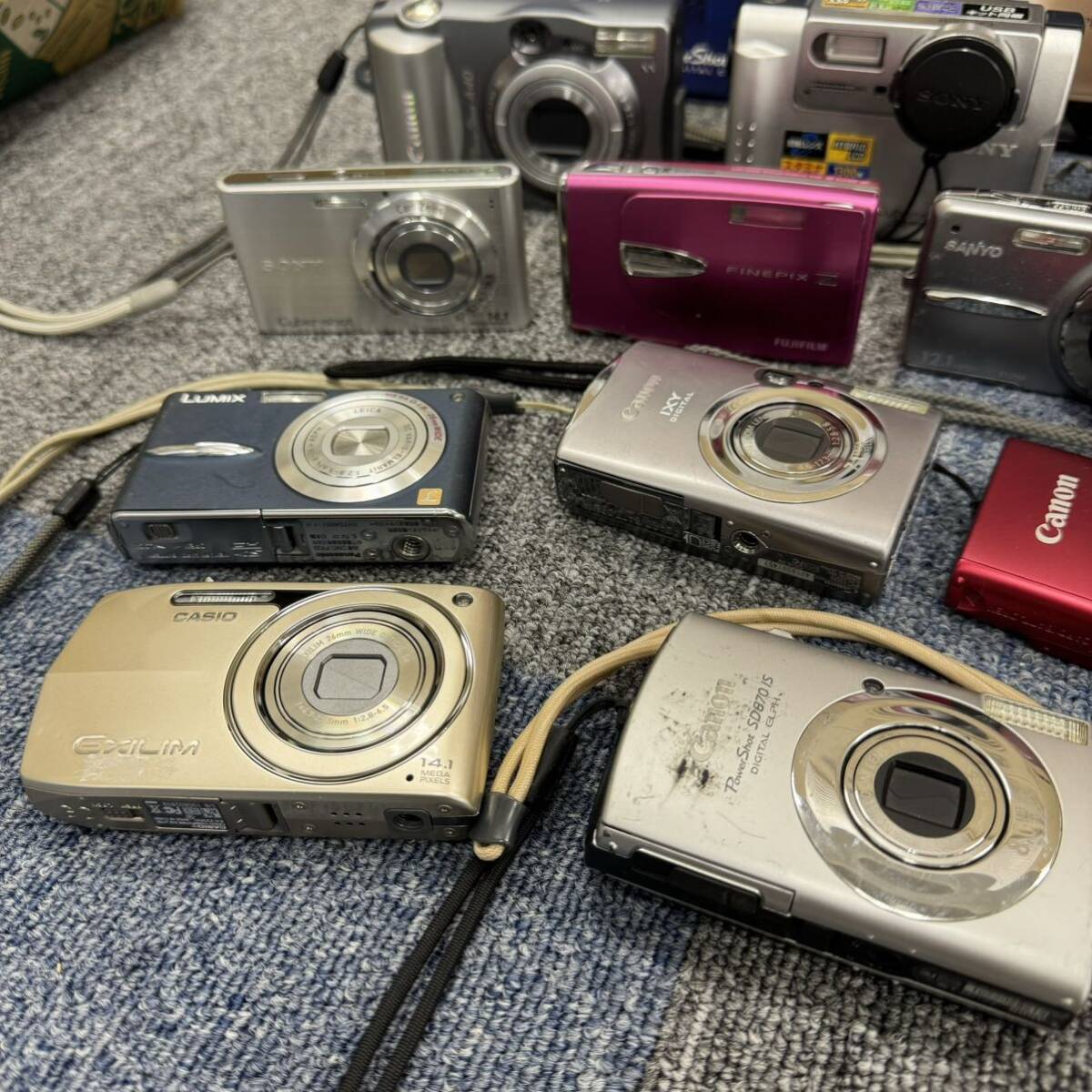 1スタ【まとめ28点】SONY Canon Panasonic CASIO FUJIFILM OLYMPUS TOSHIBA コンパクトデジタルカメラ 大量 中古 動作未確認の画像5