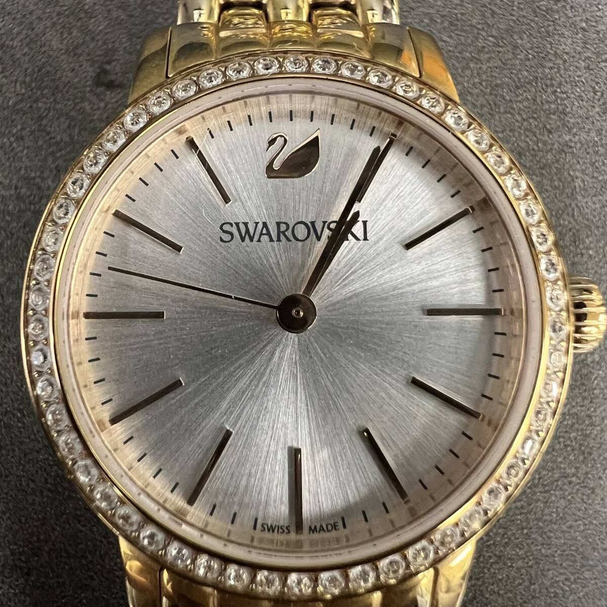 1000 иен старт [ работоспособность не проверялась ]swarovski Swarovski 5261490 наручные часы кварц quartz Gold аксессуары мелкие вещи женский б/у 