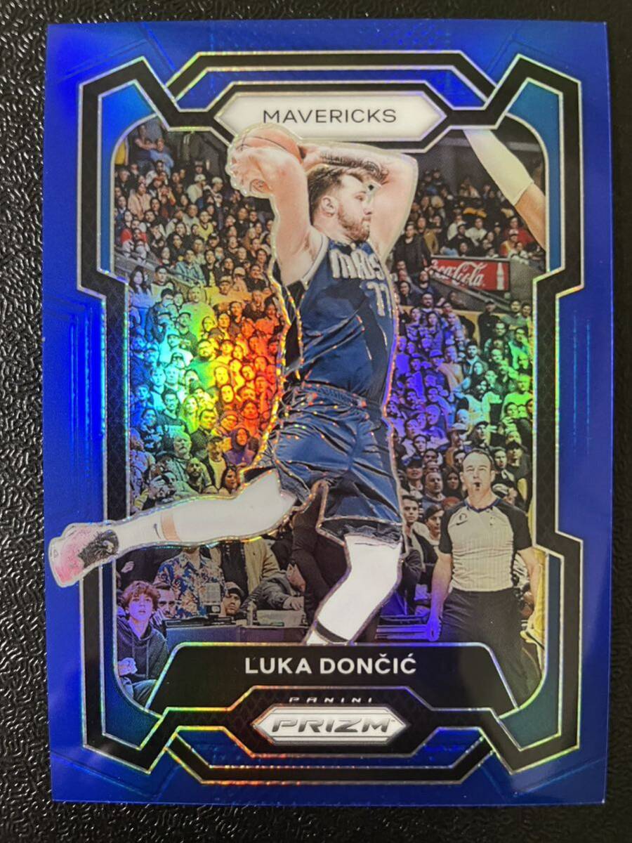 1円スタート！199枚限定　2023-24 Panini Prizm Basketball luka doncic blue Prizm 限定パラレル　NBAカード　ルカ　ドンチッチ_画像1