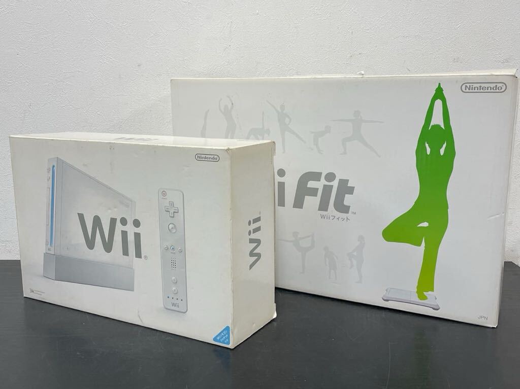 WD#125 Nintendo Wii WiiFit セット ホワイト ゲーム機 ヌンチャク リモコン ニンテンドー 任天堂 通電確認済 中古現状品の画像1