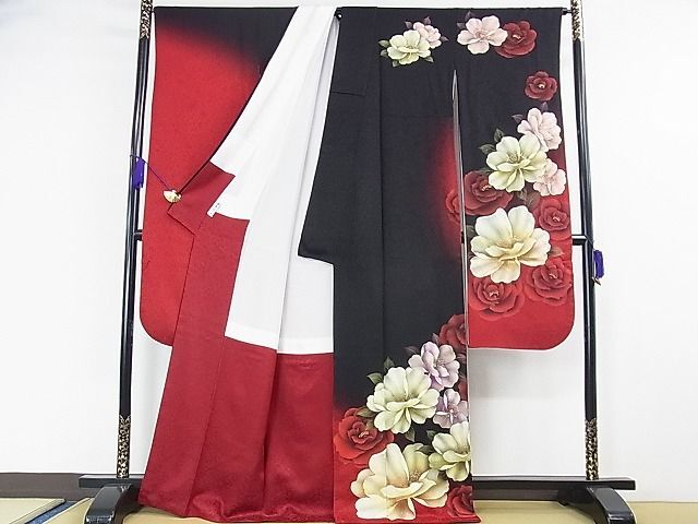 平和屋2■豪華振袖・長襦袢(無双仕立て・半衿刺繍)セット 舞花文 暈し染め 金銀彩 逸品 DAAB9121eeeの画像3