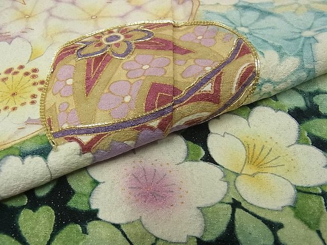 平和屋-こころ店■豪華振袖 駒刺繍 舞花文 手鞠 暈し染め 金彩 銀通し地 正絹 逸品 AAAC9995Bzgの画像5