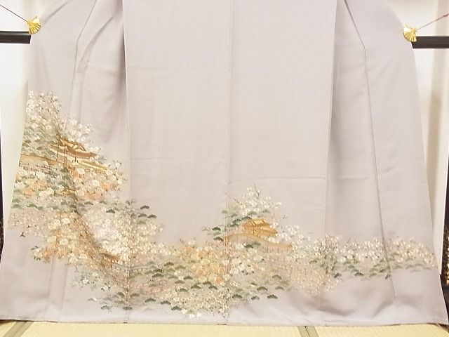 平和屋-こころ店■豪華色留袖　総刺繍　風景花文　金銀彩　ロング丈　正絹　逸品　AAAC7888Ata_画像3