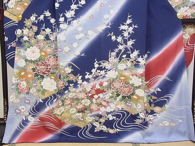 平和屋-こころ店■豪華振袖　友禅　花筏文　暈し染め　正絹　逸品　AAAC7858Ata_画像3