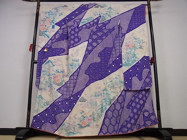 平和屋川間店■豪華振袖　駒刺繍　絞り　御所車花文　着丈162cm　裄丈66cm　正絹　逸品　A-ja3191_画像1