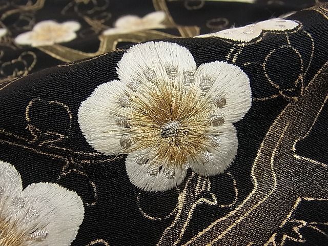 平和屋1■豪華黒留袖 刺繍 枝花文 金彩 逸品 CAAC7618rvの画像7