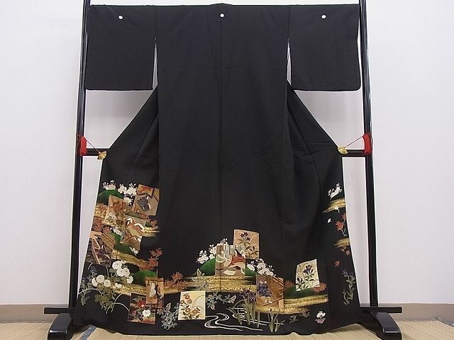 平和屋野田店■豪華黒留袖　作家物　駒刺繍　源氏物語　金彩　逸品　BAAC1862hj_画像1