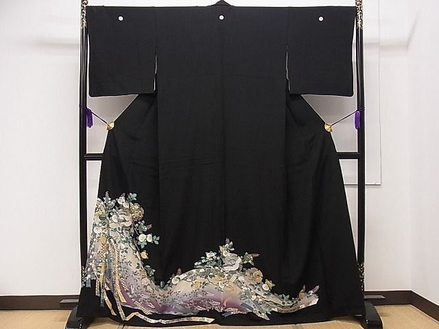 平和屋1■豪華黒留袖 駒刺繍 雪輪飛鶴草花文 金彩 逸品 CAAA5579dyの画像1