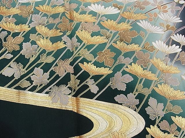 平和屋1■豪華黒留袖 流水裏菊文 暈し染め 金銀彩 逸品 CAAC4271chの画像4