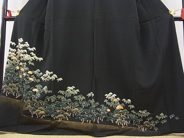  flat peace shop Noda shop # gorgeous kurotomesode piece embroidery pine . gold paint excellent article BAAC2905hv